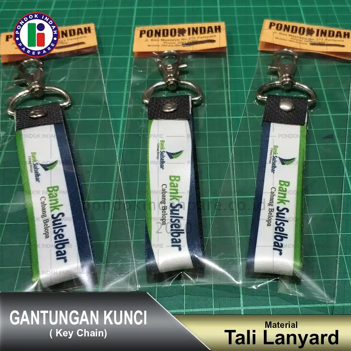 Gantungan kunci custom tali lanyard dengan logo Bank Sulselbar, produksi Pondok Indah Parepare – bahan kuat, finishing rapi, cocok untuk souvenir perusahaan dan promosi brand